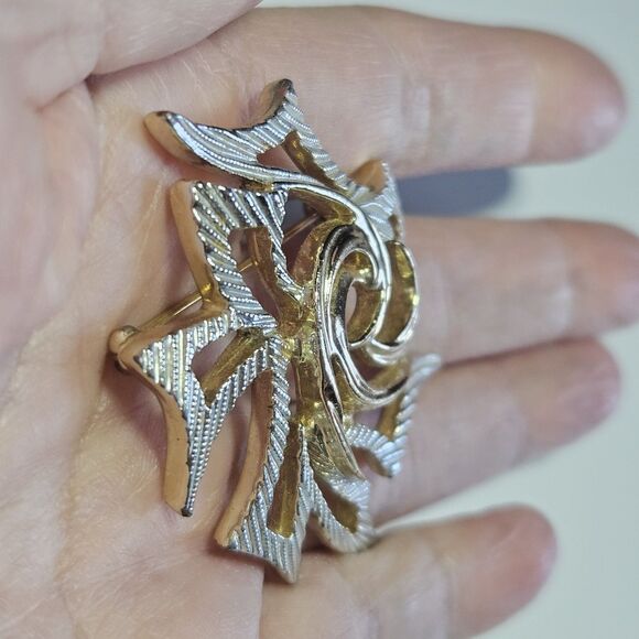 Sarah Coventry Brooch Modernist Gold Silver Vintage Signed 1971 Pin - Picture 3 of 11